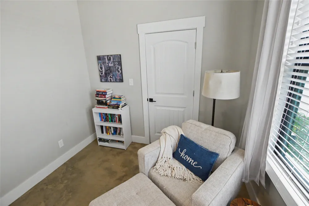 16625 W Sierra Circle Tahlequah, OK 74464