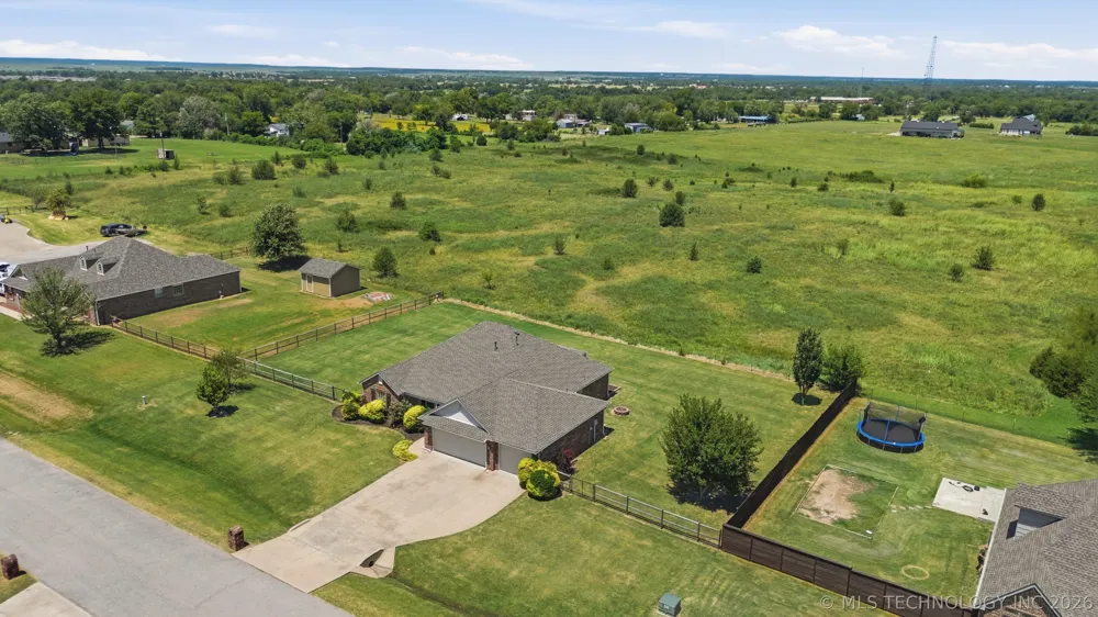 9479 E 139th Place Collinsville, OK 74021