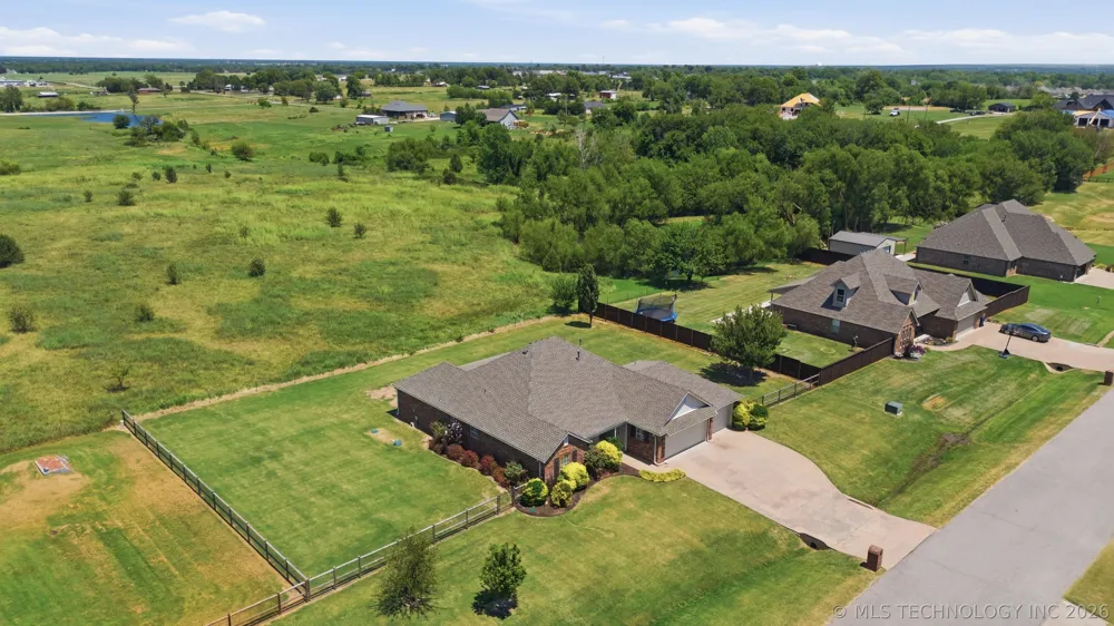 9479 E 139th Place Collinsville, OK 74021