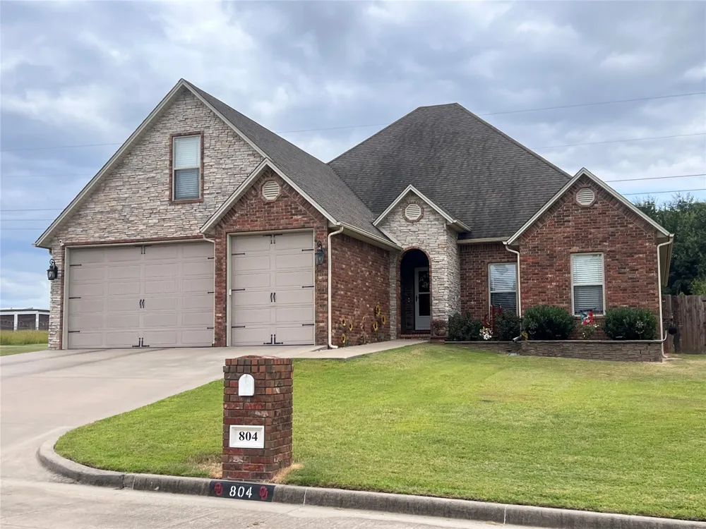 804 Great Oaks Drive McAlester, OK 74501