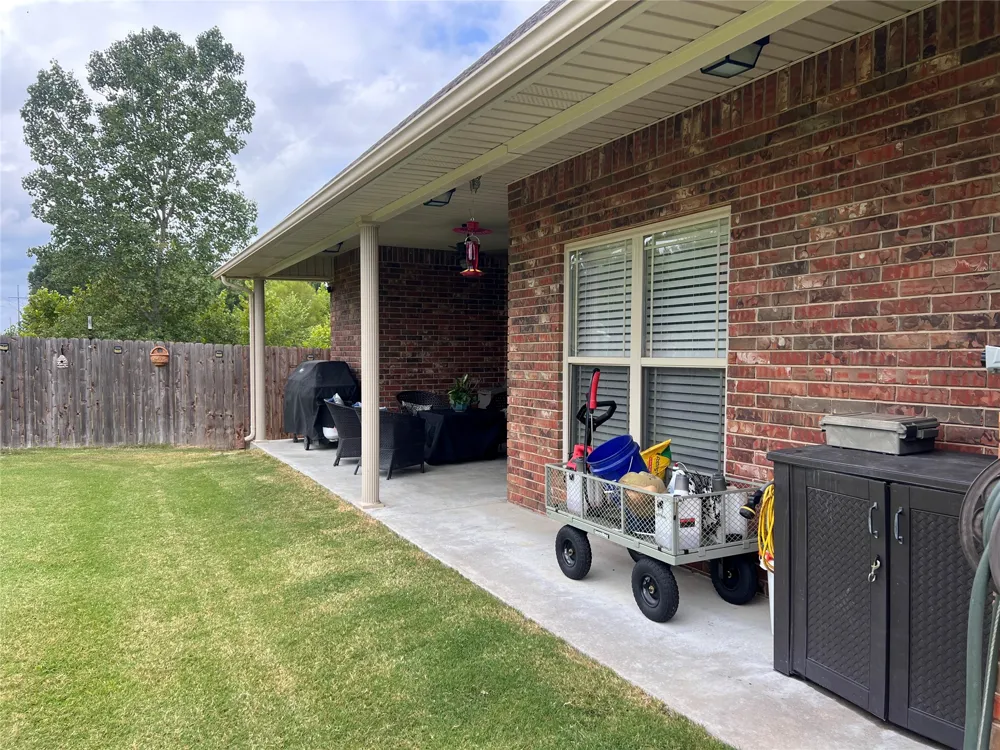 804 Great Oaks Drive McAlester, OK 74501