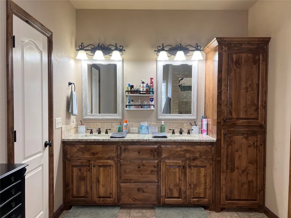 804 Great Oaks Drive McAlester, OK 74501