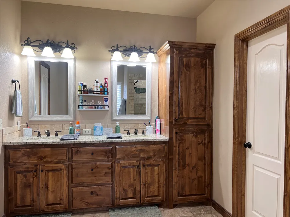 804 Great Oaks Drive McAlester, OK 74501
