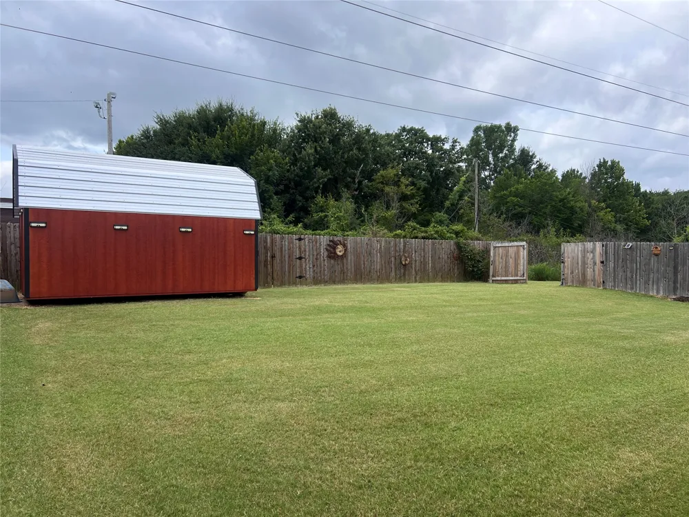 804 Great Oaks Drive McAlester, OK 74501