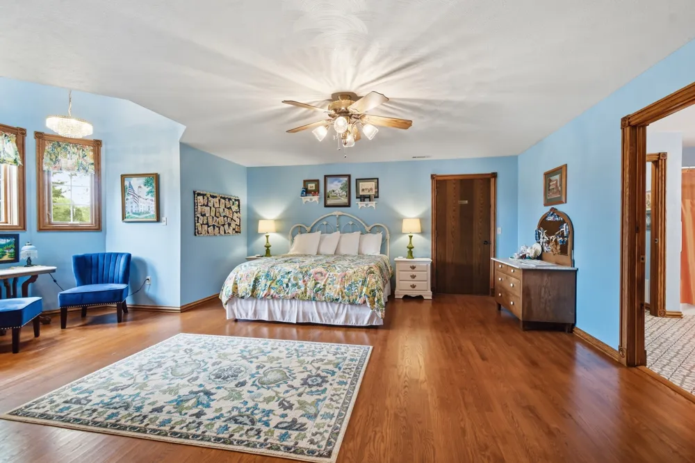9251 S Hwy 137 Miami, OK 74354