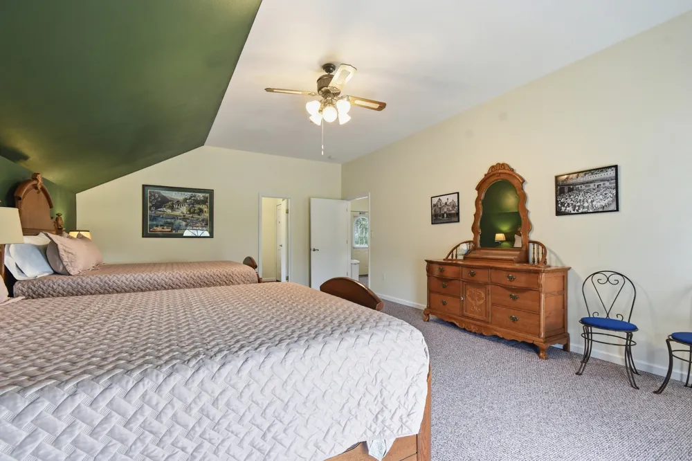 9251 S Hwy 137 Miami, OK 74354