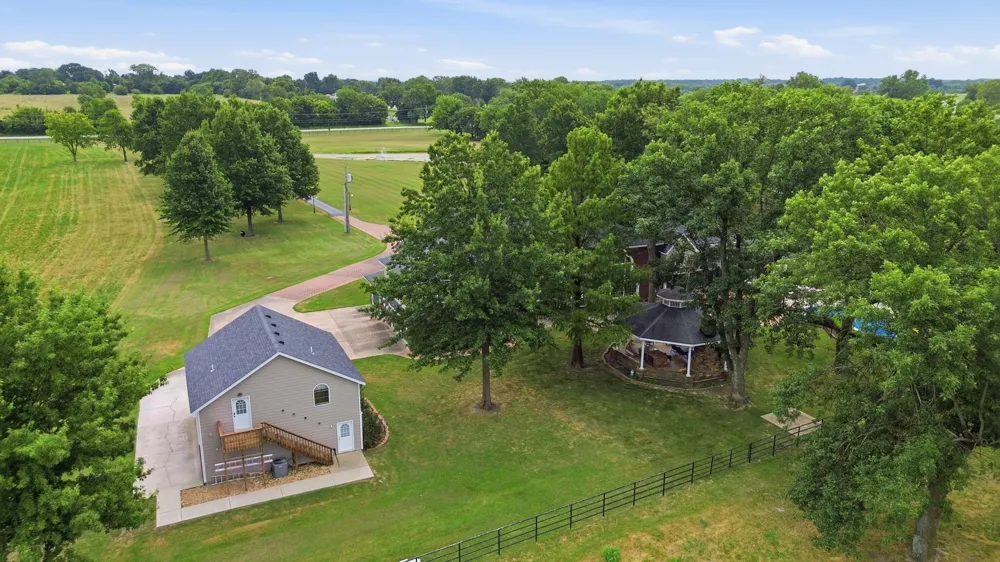 9251 S Hwy 137 Miami, OK 74354