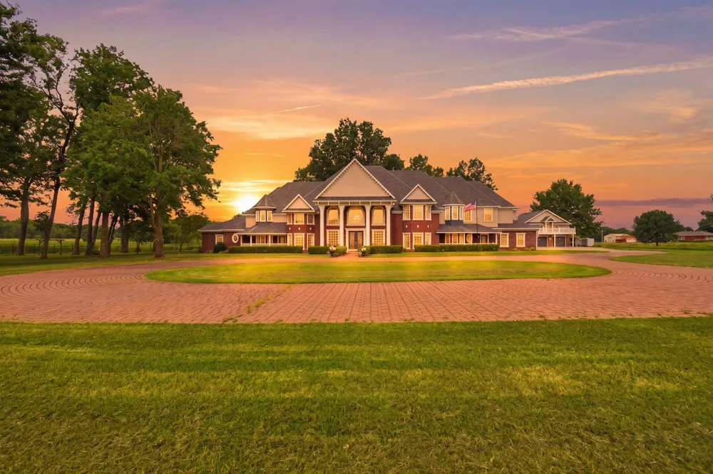 9251 S Hwy 137 Miami, OK 74354