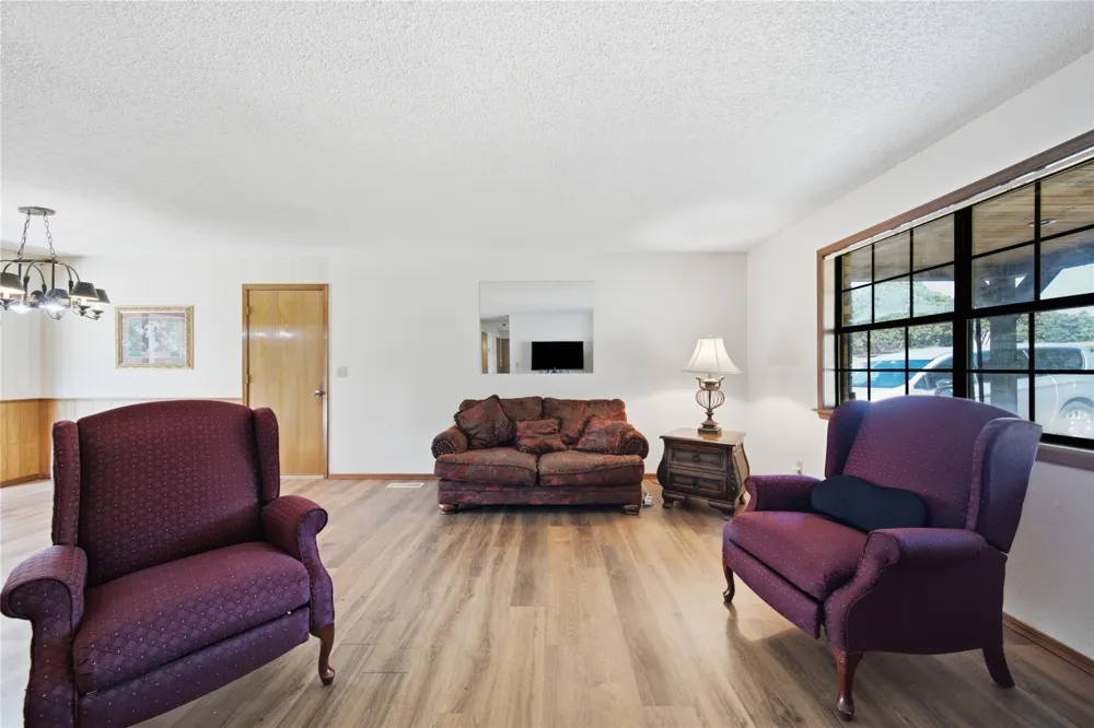 2454 129th West Avenue Sand Springs, OK 74063