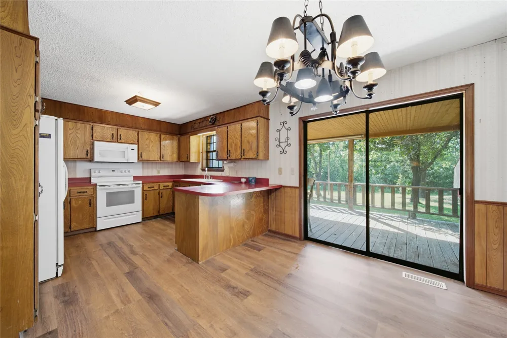 2454 129th West Avenue Sand Springs, OK 74063