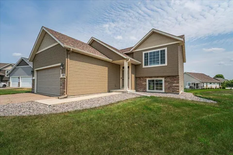 180 Tuttle Dr