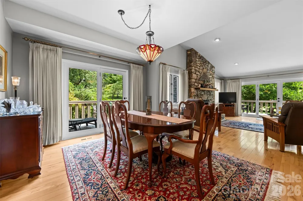 4 Governors Way Asheville, NC 28804