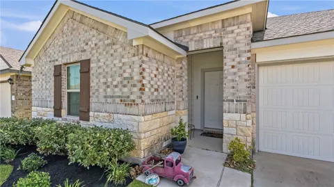 2521 River Way Drive