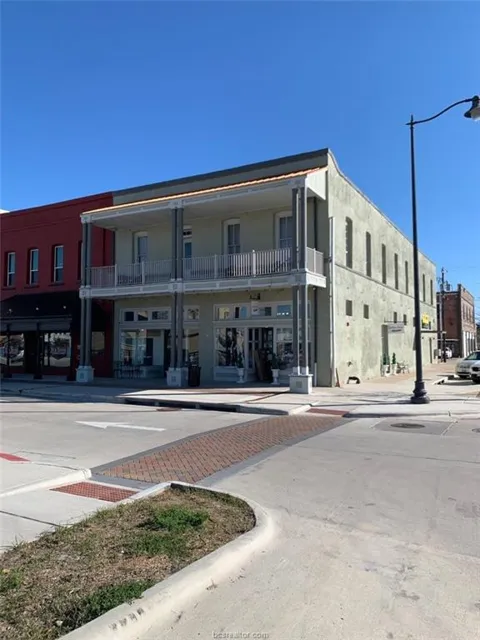 119 S Railroad Street