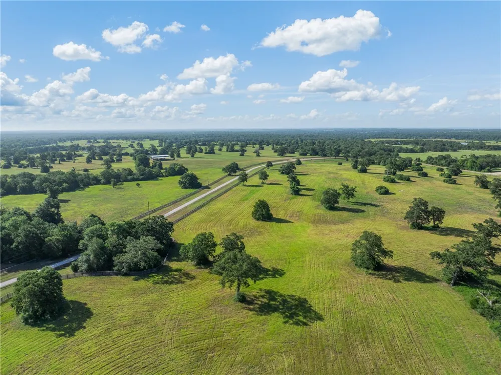 4845 County Road 119 Caldwell, TX 77836