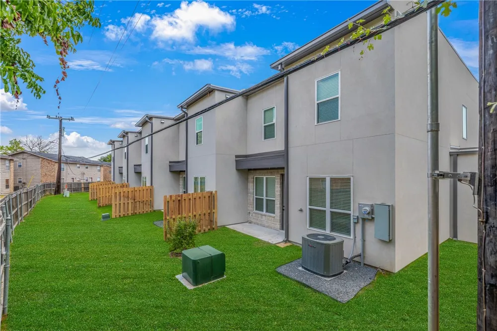 1533 Pine Ridge Drive College Station, TX 77840