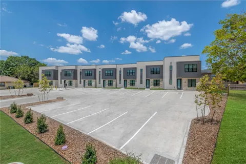 1533 Pine Ridge Drive