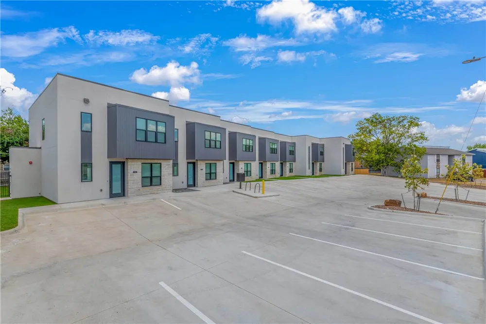 1533 Pine Ridge Drive College Station, TX 77840