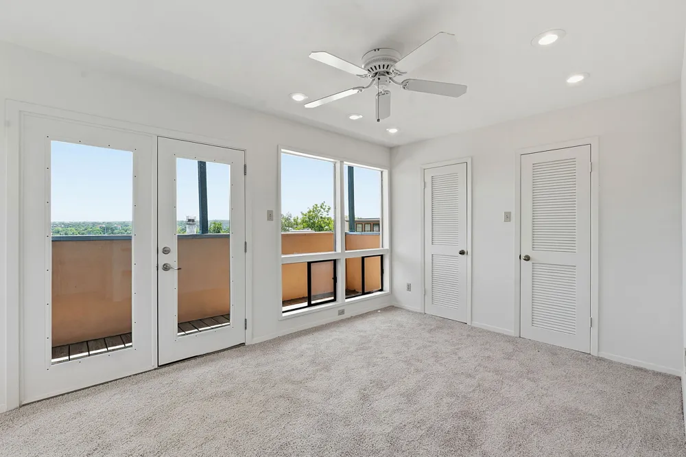 1106 W 6th Street #206 Austin, TX 78703