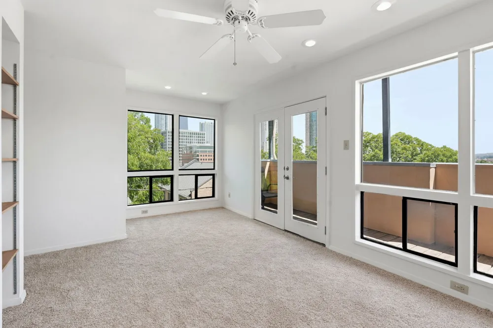 1106 W 6th Street #206 Austin, TX 78703