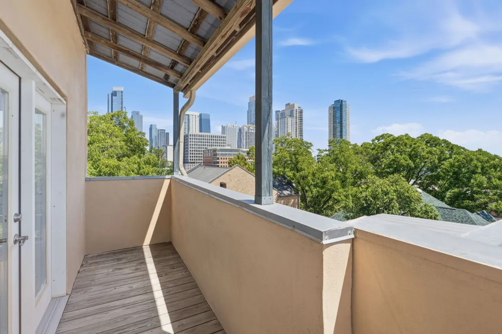 1106 W 6th Street #206 Austin, TX 78703