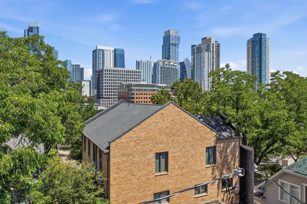 1106 W 6th Street #206 Austin, TX 78703