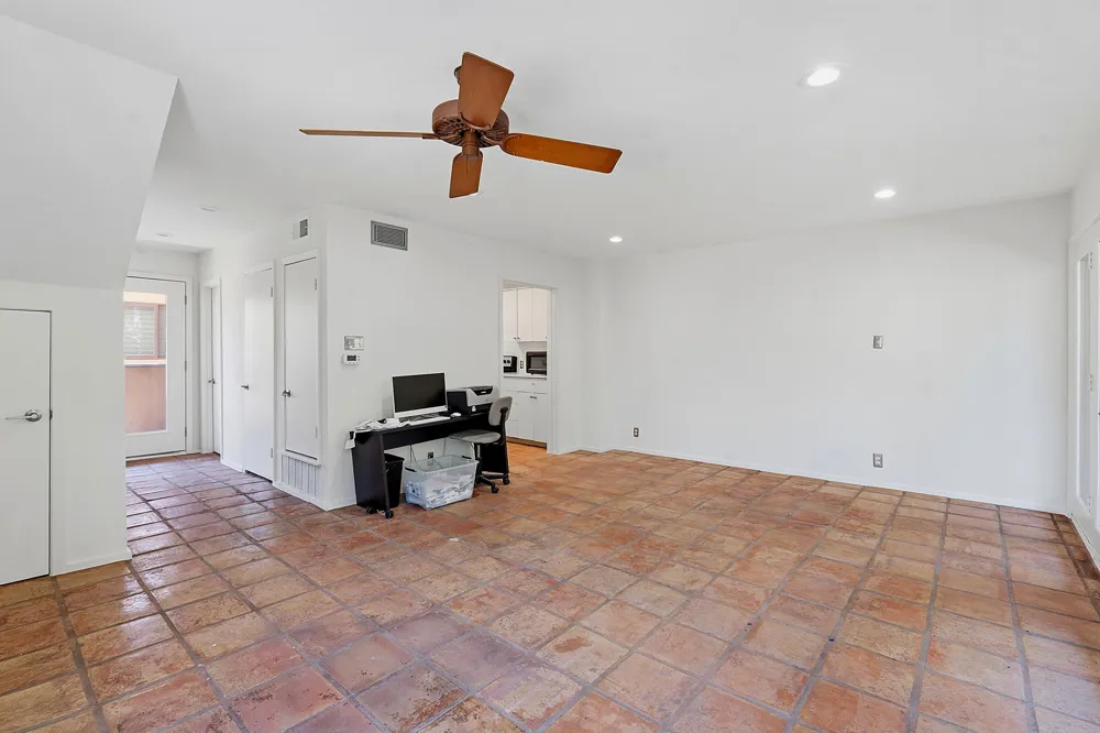 1106 W 6th Street #206 Austin, TX 78703