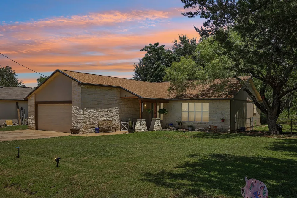 611 Magnolia Lane Cottonwood Shores, TX 78657