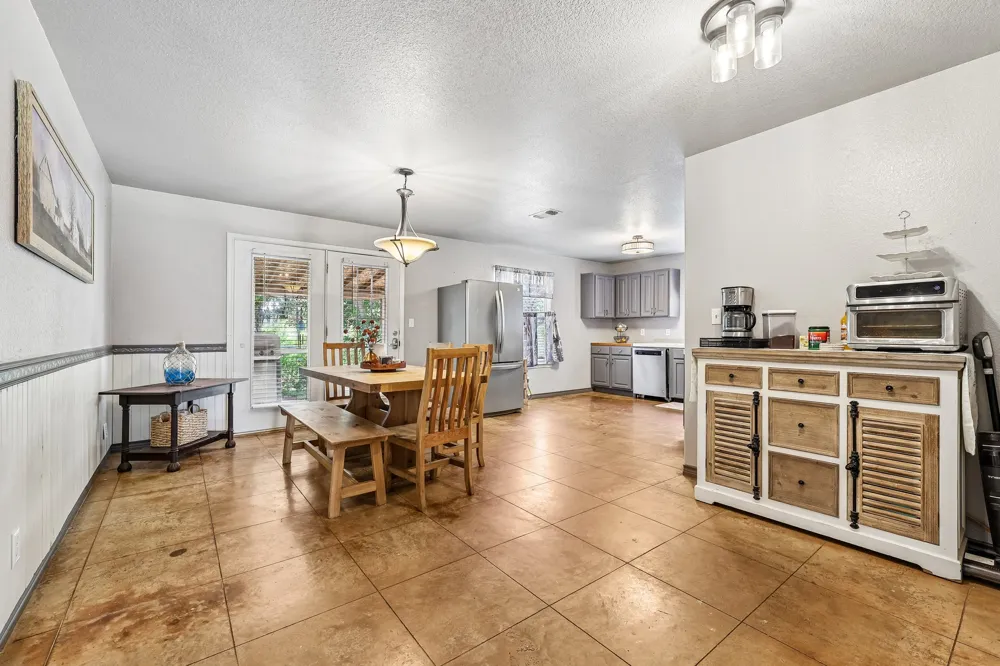 611 Magnolia Lane Cottonwood Shores, TX 78657