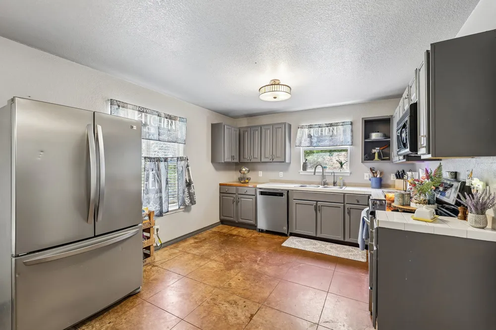 611 Magnolia Lane Cottonwood Shores, TX 78657