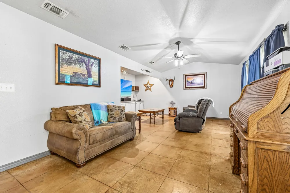 611 Magnolia Lane Cottonwood Shores, TX 78657