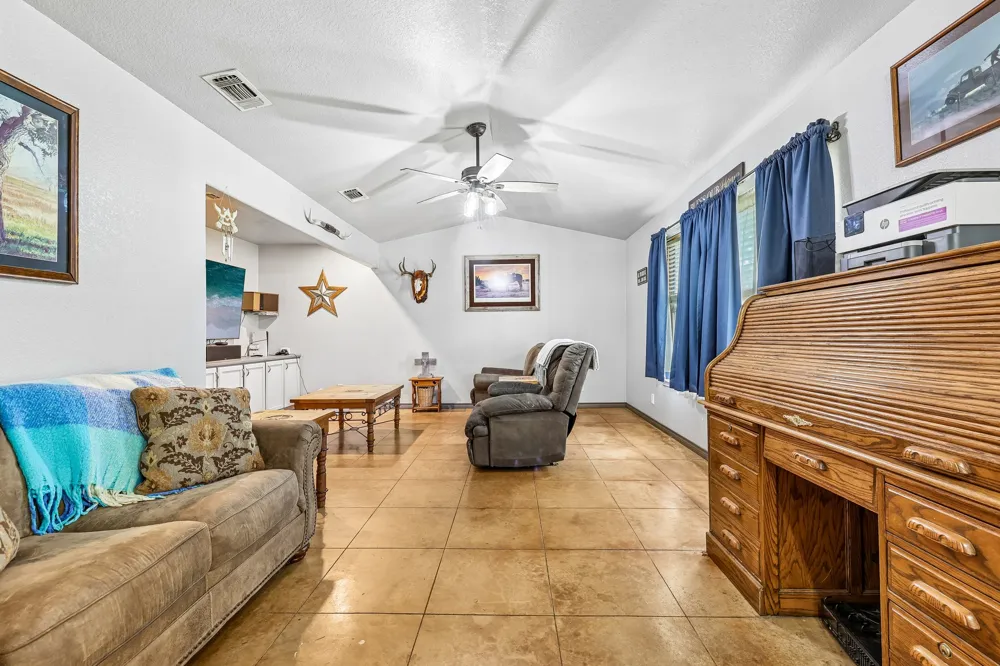 611 Magnolia Lane Cottonwood Shores, TX 78657