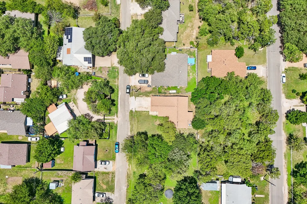 611 Magnolia Lane Cottonwood Shores, TX 78657