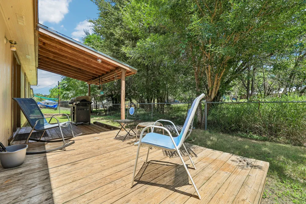 611 Magnolia Lane Cottonwood Shores, TX 78657