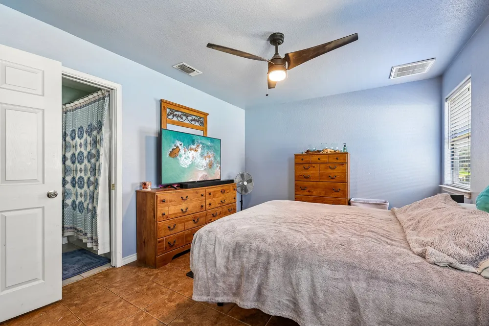 611 Magnolia Lane Cottonwood Shores, TX 78657
