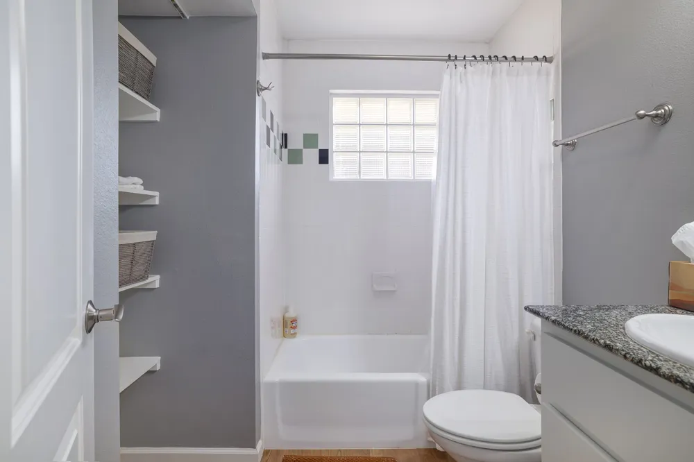 1422 Collier Street #105 Austin, TX 78704