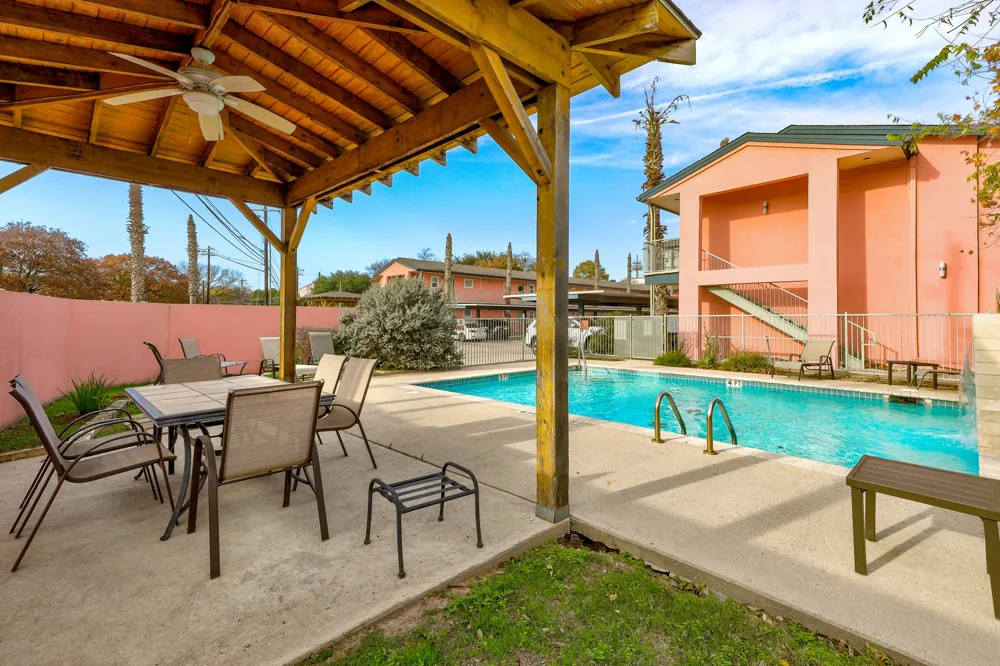 1422 Collier Street #105 Austin, TX 78704