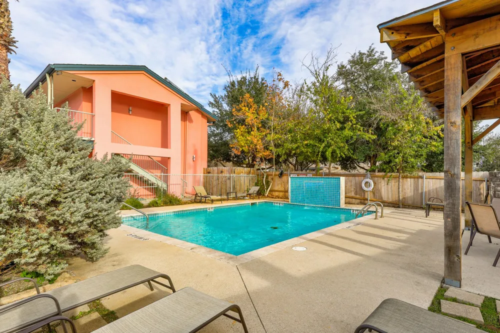 1422 Collier Street #105 Austin, TX 78704