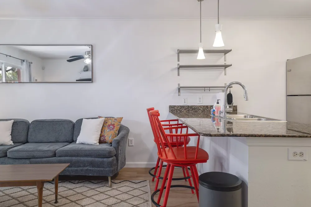 1422 Collier Street #105 Austin, TX 78704