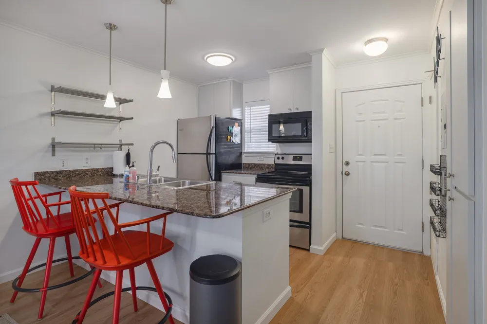 1422 Collier Street #105 Austin, TX 78704
