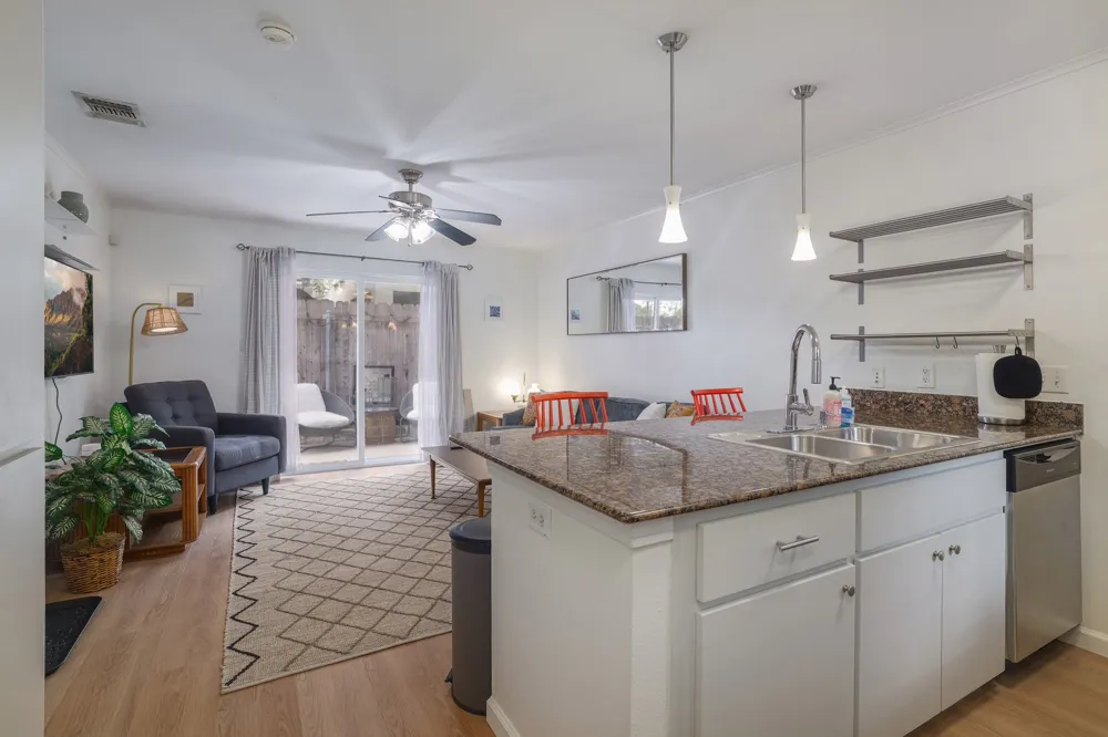 1422 Collier Street #105 Austin, TX 78704