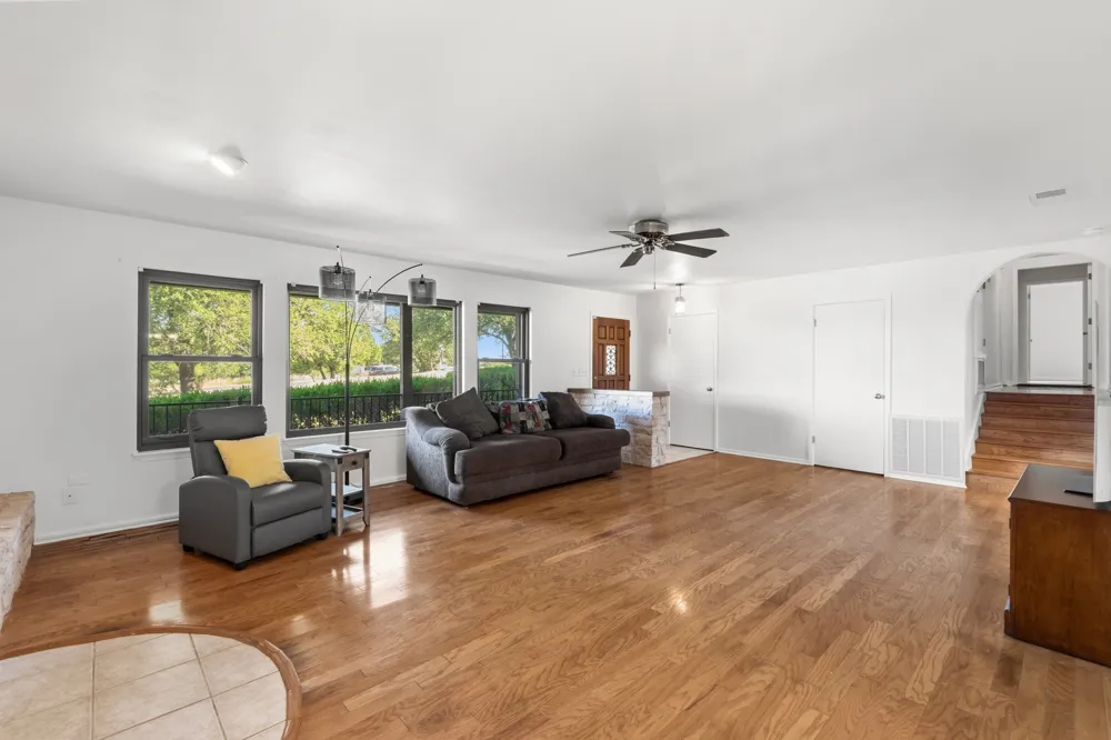 606 Rolling Hills Road Liberty Hill, TX 78642