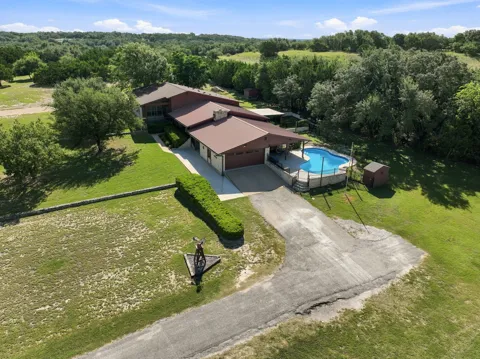 606 Rolling Hills Road