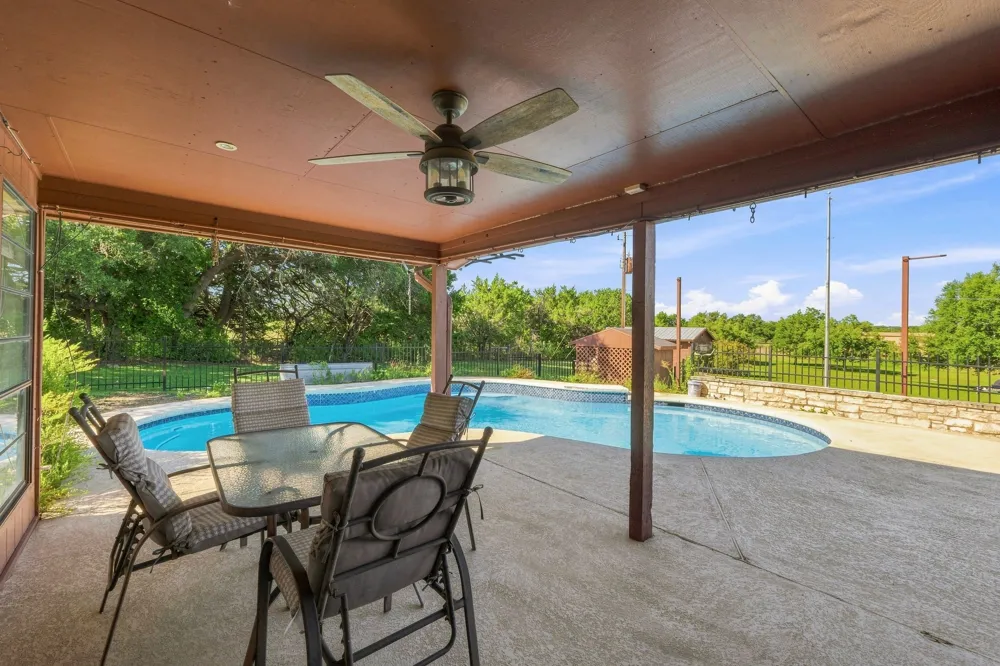 606 Rolling Hills Road Liberty Hill, TX 78642