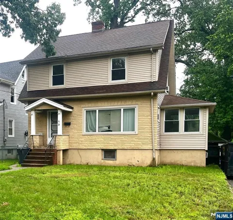 49 Oakland Street
