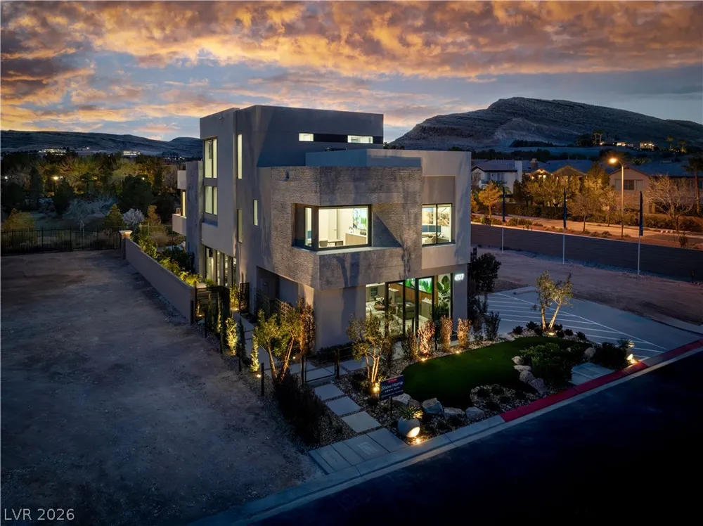 3956 Heron Fairway Drive Las Vegas, NV 89141