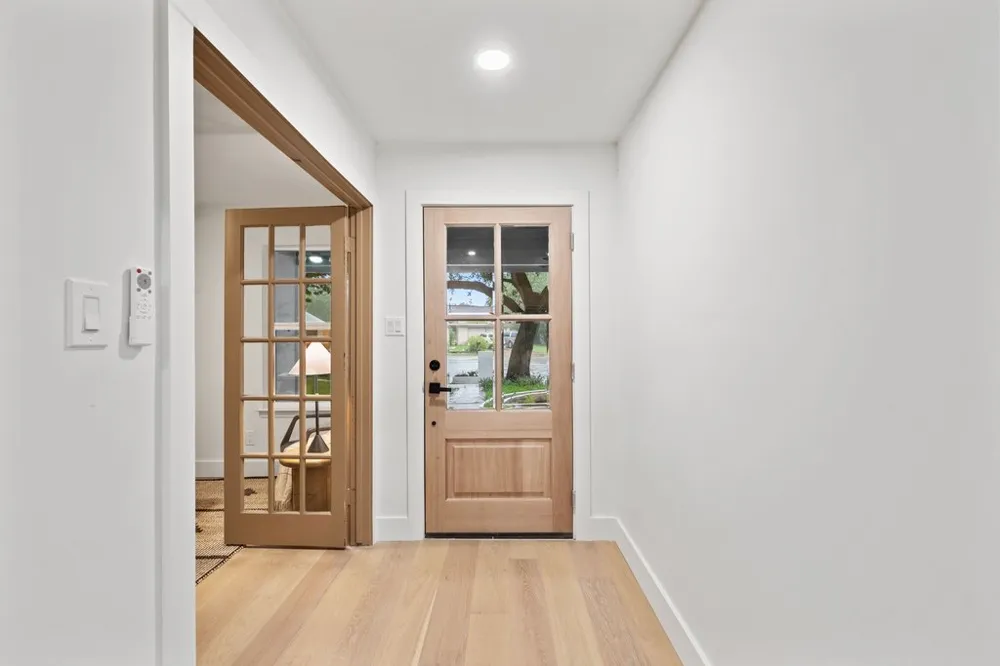 6303 Cannes Circle Austin, TX 78745