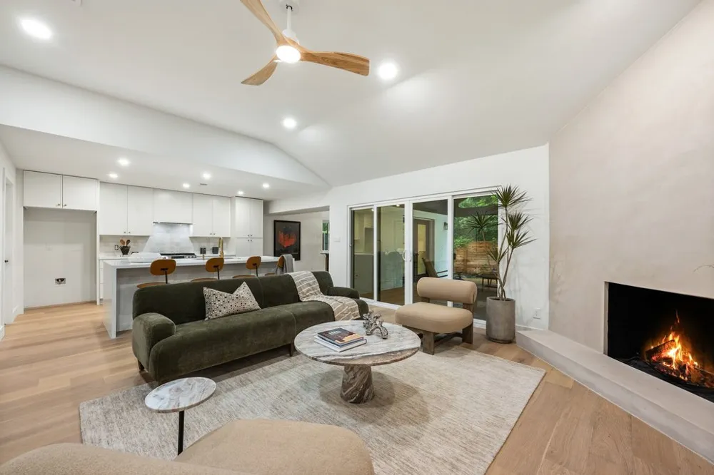 6303 Cannes Circle Austin, TX 78745