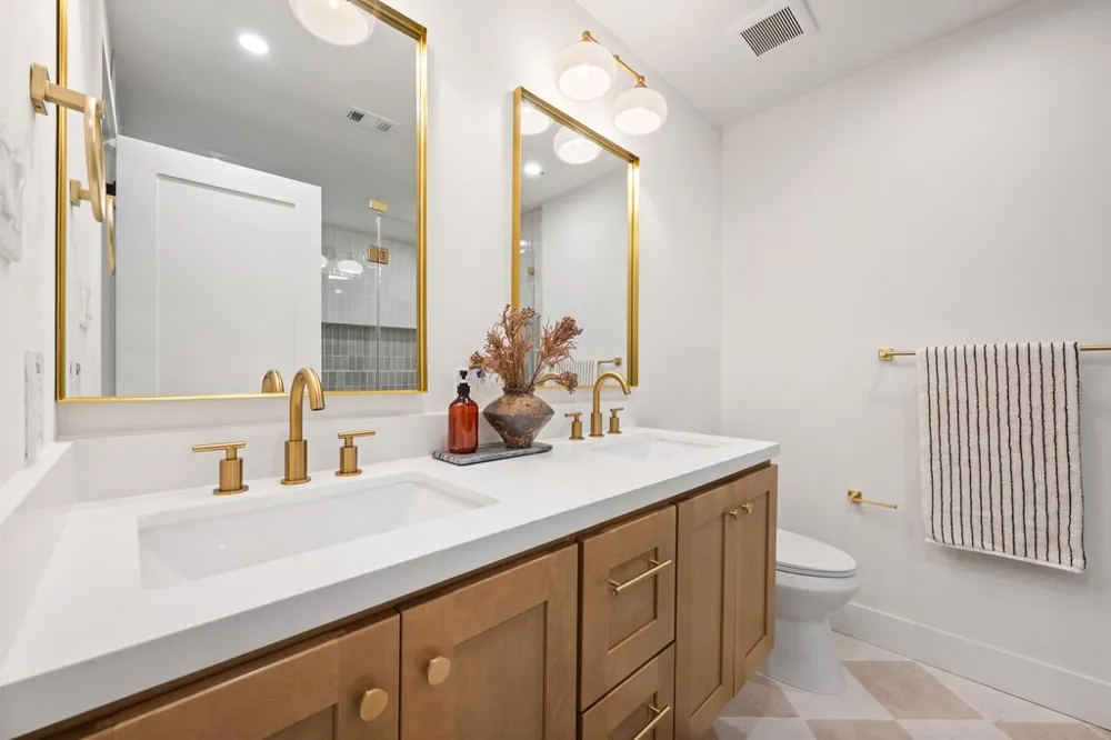 6303 Cannes Circle Austin, TX 78745