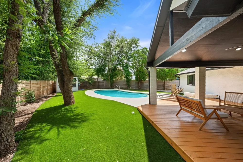 6303 Cannes Circle Austin, TX 78745